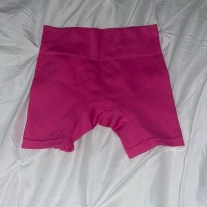 hot pink seamless ribbed shorts